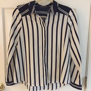 ZARA striped button-up blouse in perfect condition
